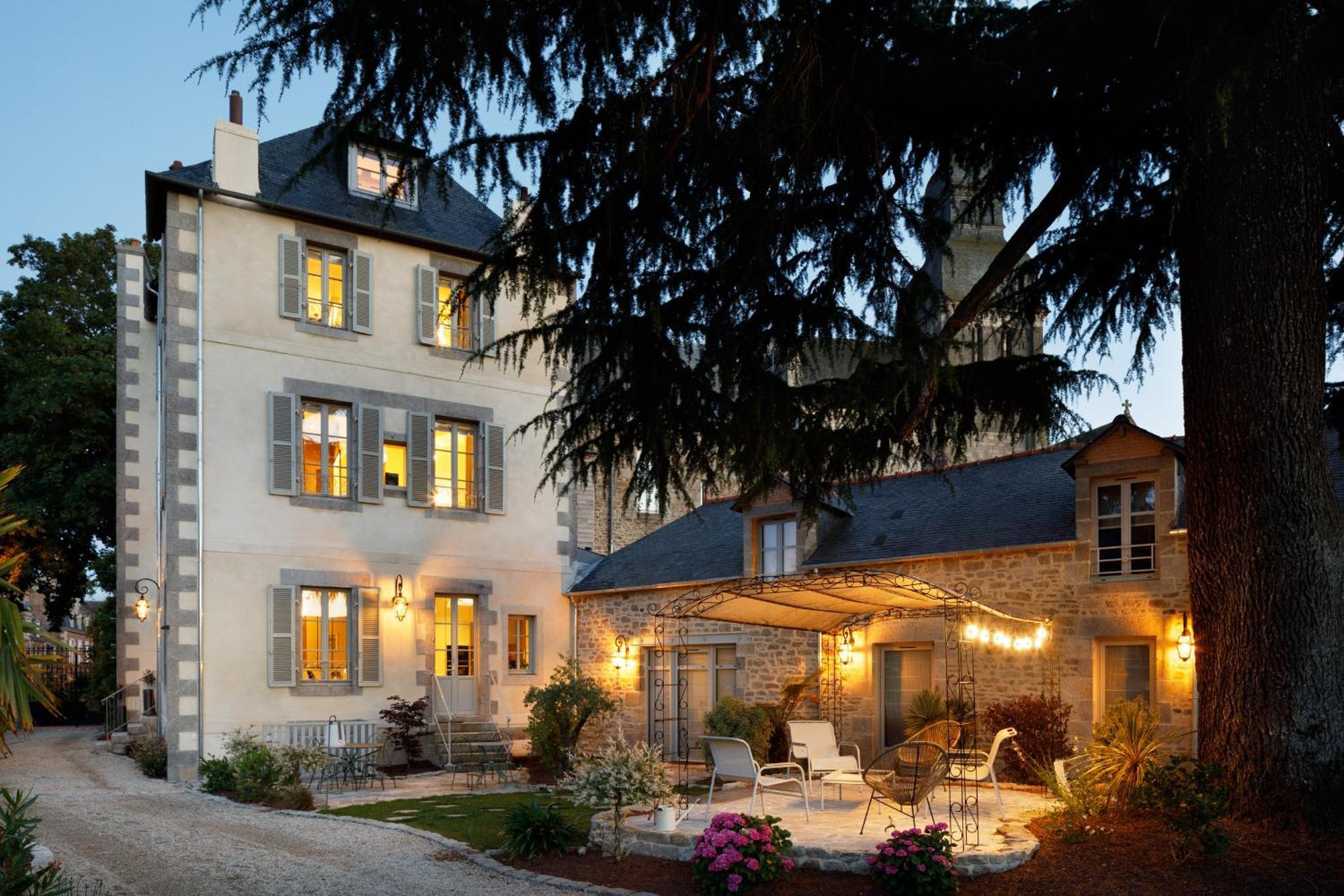 Clos Du Cedre - D'hotes D'exception, Luxury A Bed & Breakfast Dinan